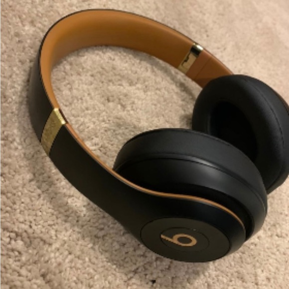 Studio3 Wireless Bluetooth Headphones Black And Gold Beats Studio